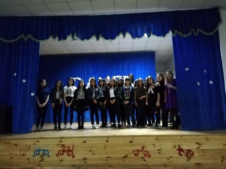 Мың бұралған бишілер...